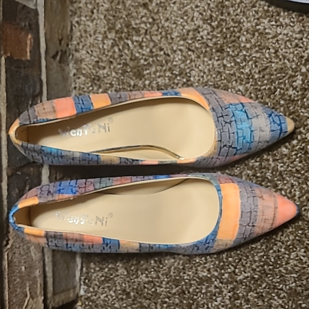 Dress pumps